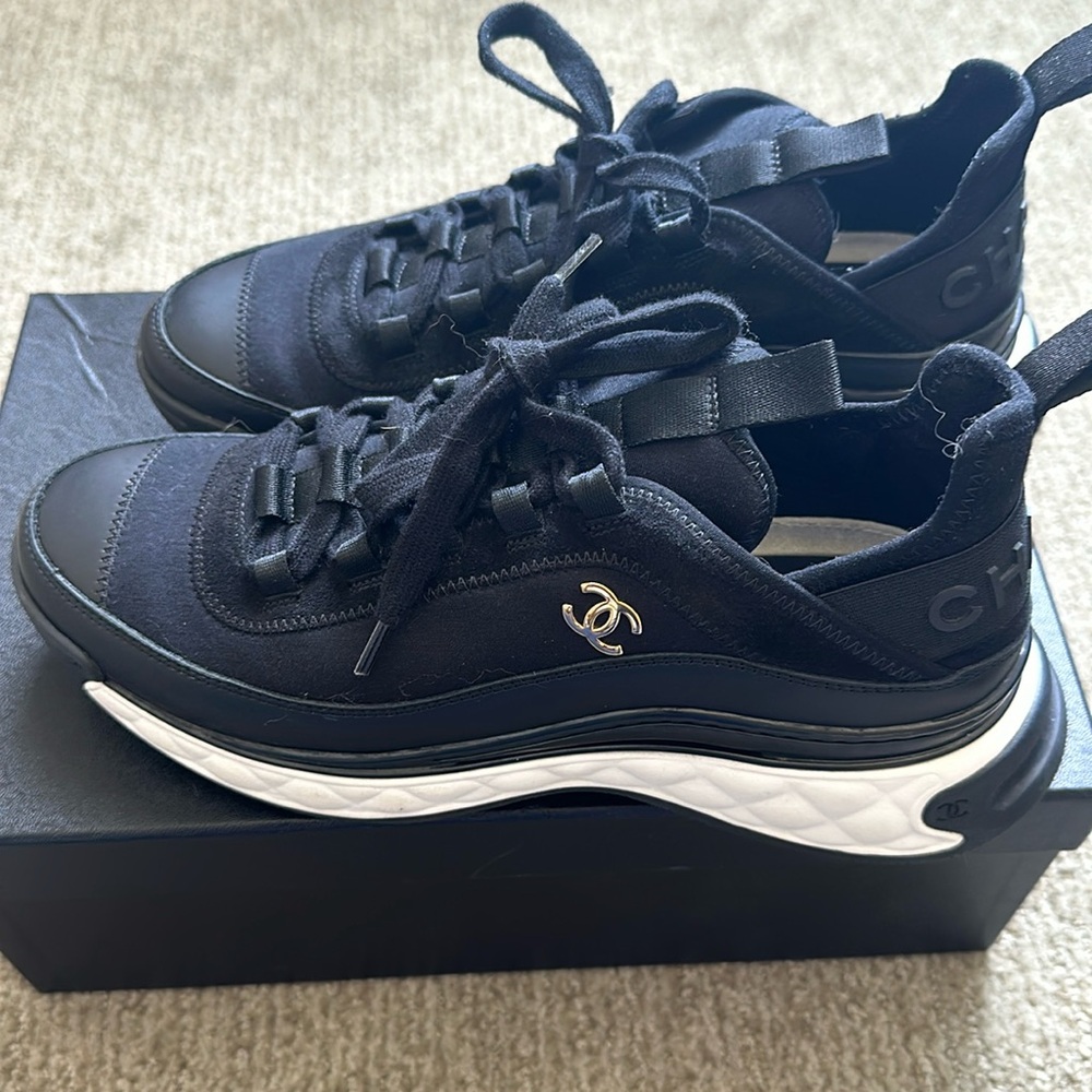 Chanel Trail sneakers size 39.5 black white